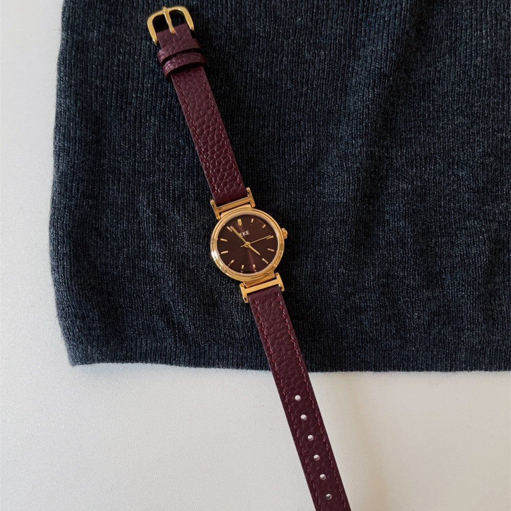 Women Retro Quartz Watch